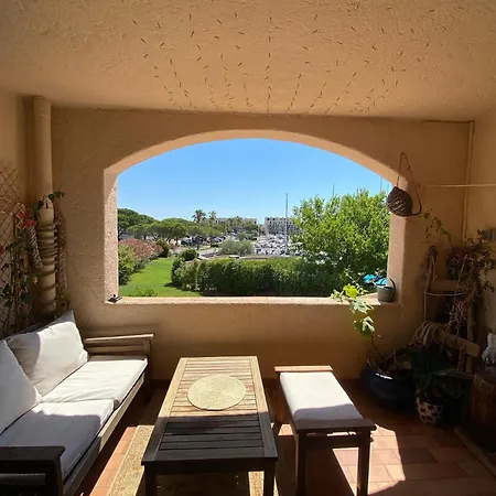 Studio Au Coeur De La Marina Cogolin Exterior photo